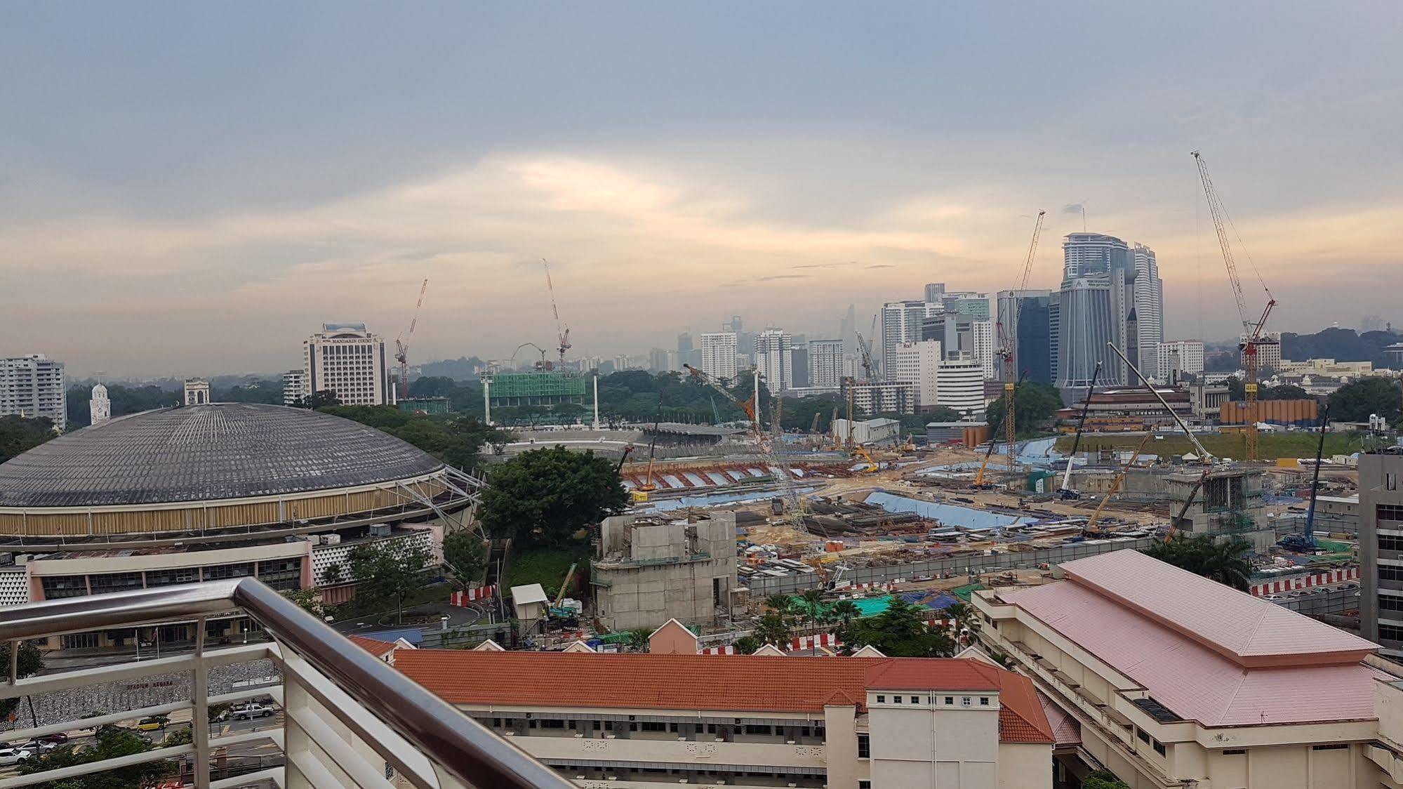Balkoni Hijau At Casa Mutiara Kl 3* Kuala Lumpur